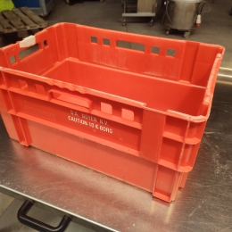 52 Stackable crates